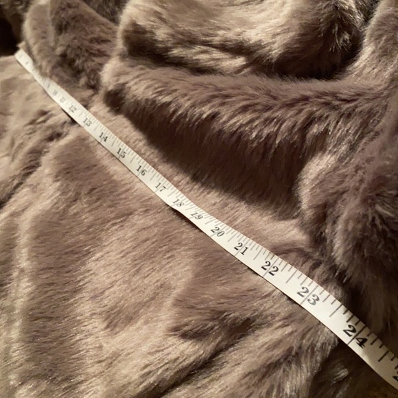 PULL&BEAR Faux Fur Coat L - Picture 8 of 16
